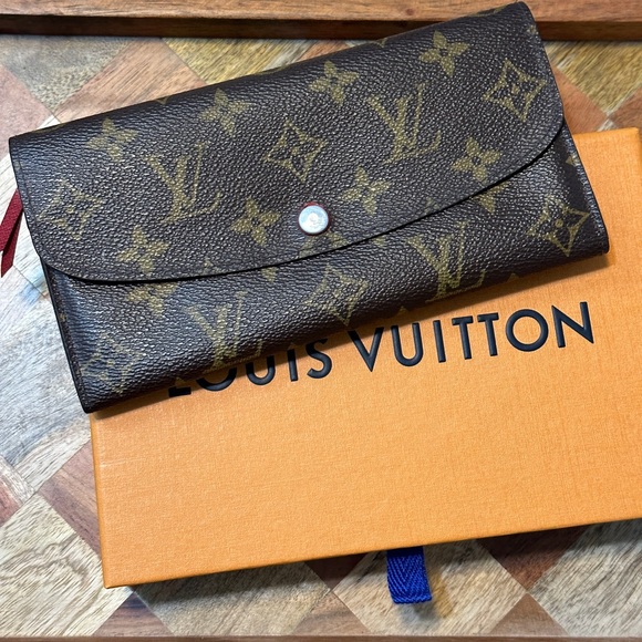 4092 LOUIS VUITTON Monogram Emilie Wallet Cherry Leather W/ Box - Picture 1 of 12